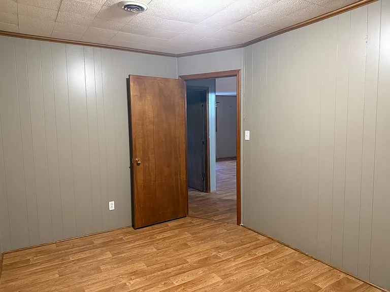 2506 Elizabethton Hwy — Photo 14