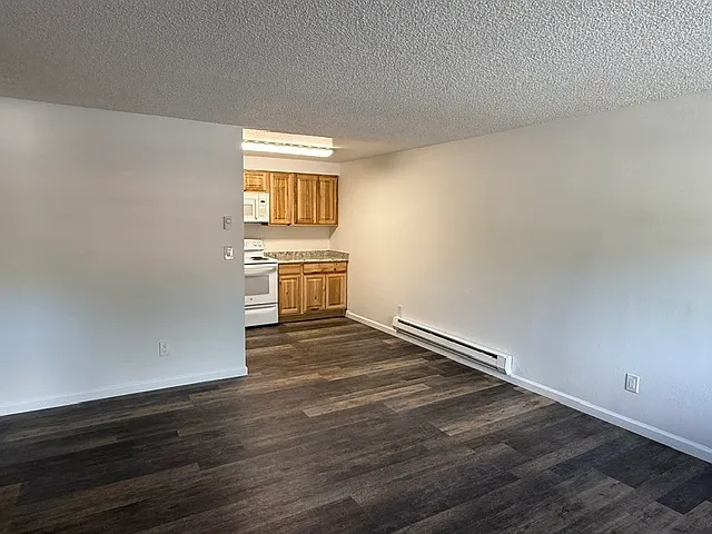 1840 N Stewart St — Photo 1