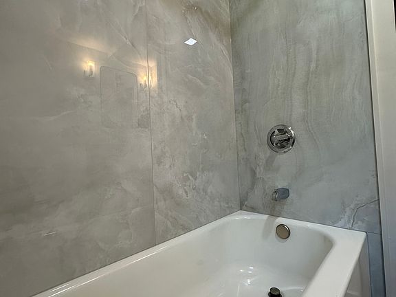 5th image of 1539 Southwick Dr