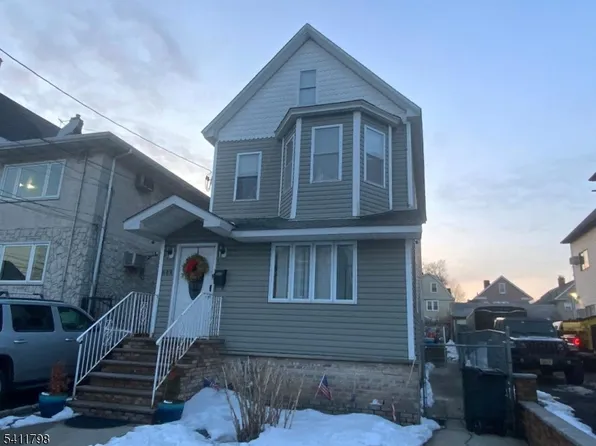 608 Adams Ave, Elizabeth City, NJ 07201