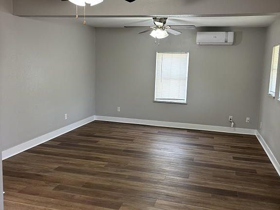2nd image of 337 S Whitney St