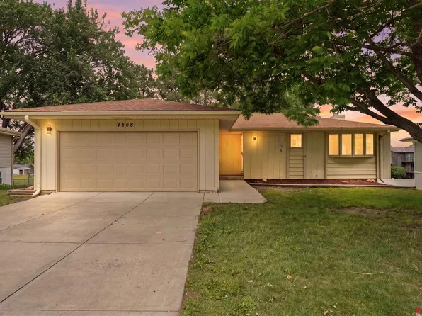 4508 Hallcliffe Rd, Lincoln, NE 68516