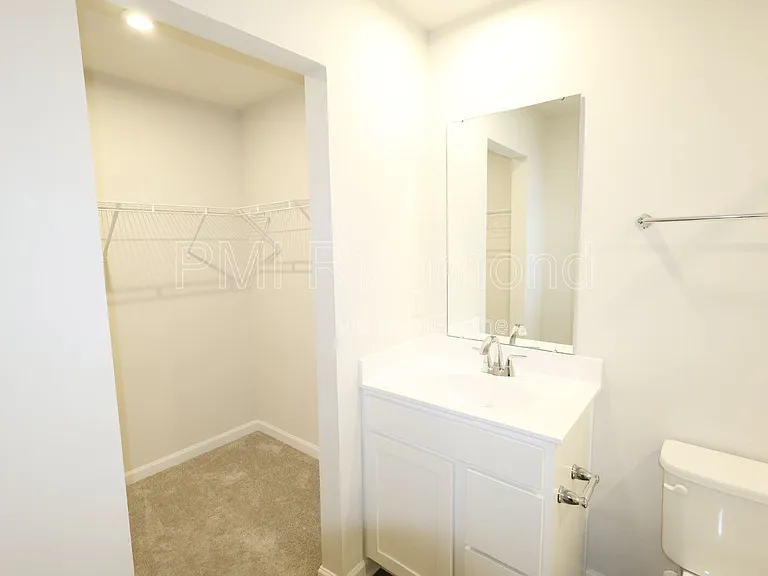1240 Canterbury Ridge Rd — Photo 16