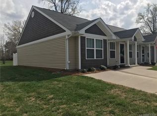 101 Lassiter Ct, Mount Holly, NC 28120
