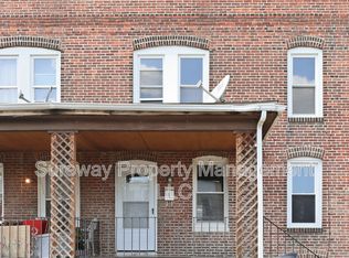 12 W 8th St, Marcus Hook, PA 19061