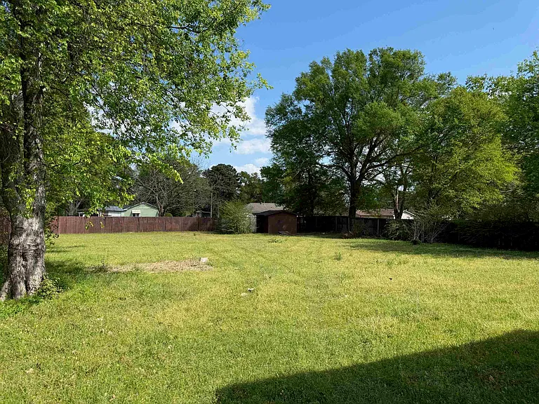 3420 Bronco St — Photo 11