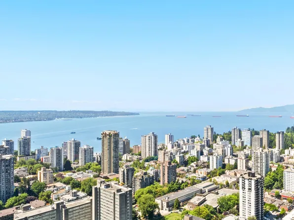 1568 Alberni St #Penthouse 3, Vancouver, BC V6G 0E3