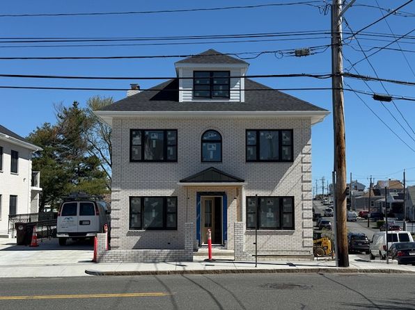 243 Malden St #2