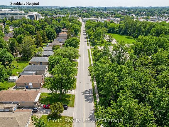 4th image of 107 Bayview Pkwy
