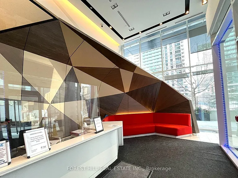 30 Roehampton Ave #2410 — Photo 2