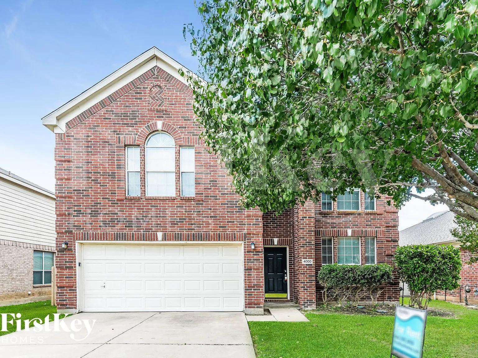 4 bed, 2.5 bath, 2658 sqft, $3,015 — Photo 1