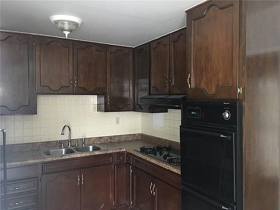 2nd image of 7279 Plum Ave