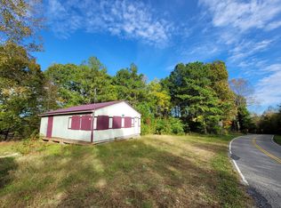 2642 Mount Carmel Rd, Camden, TN 38320