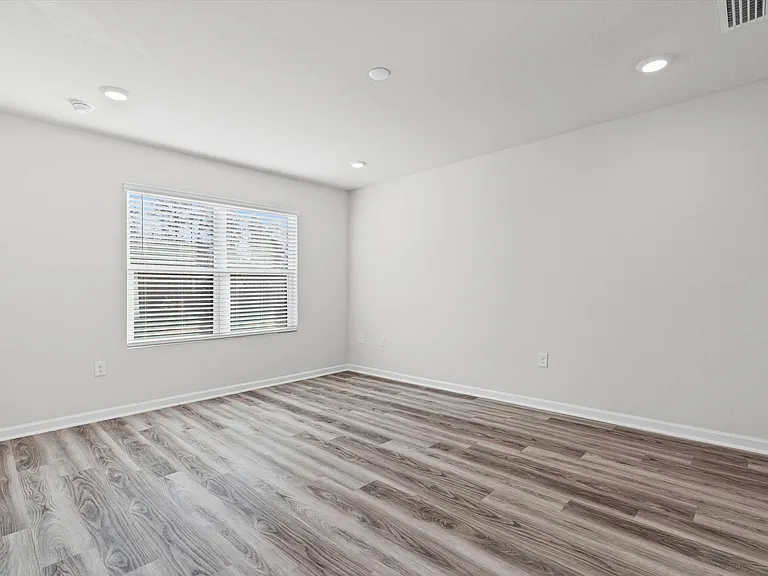 13581 Paris Cir — Photo 9
