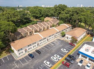 1032 Gill Ct #202, Virginia Beach, VA 23451