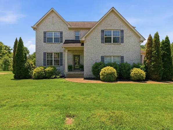 2035 Audubon Ln, Murfreesboro, TN 37128