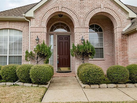 3rd image of 1303 Mallard Cir