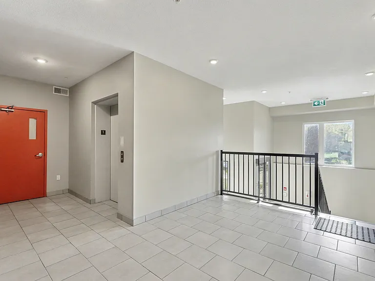 660 Garibaldi Ave — Photo 52
