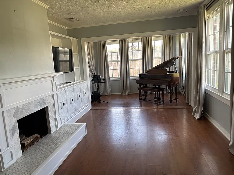 912 Garrison Ave — Photo 5