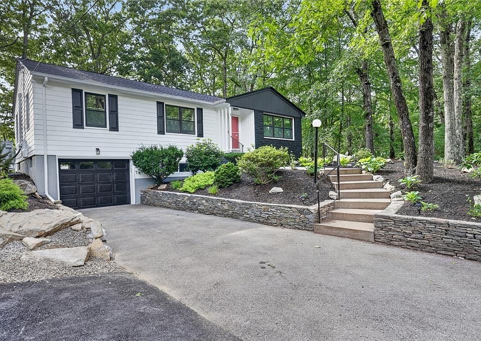 1st image of 1 Angell Rd