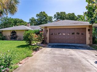 690 Jenkins St, Sebastian, FL 32958