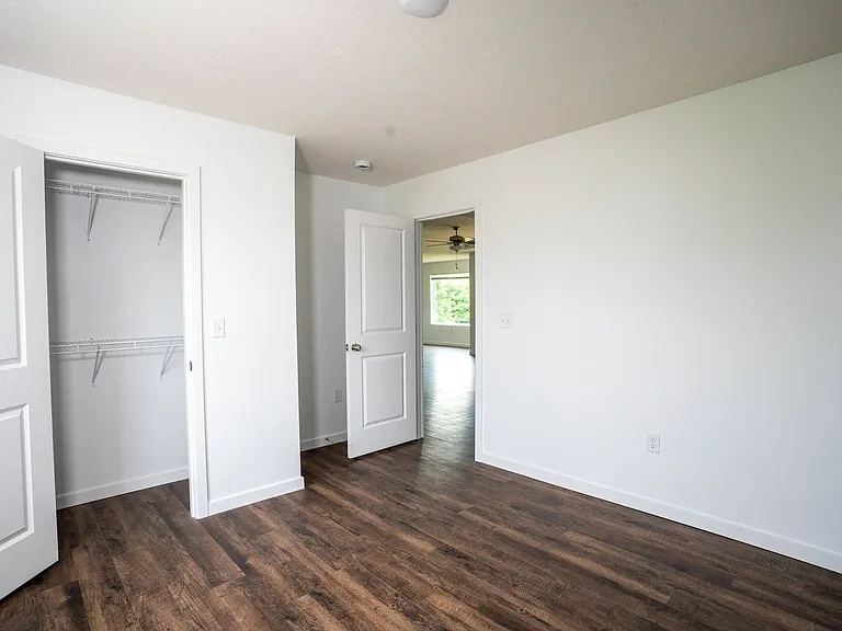 2120 Durango Dr — Photo 18
