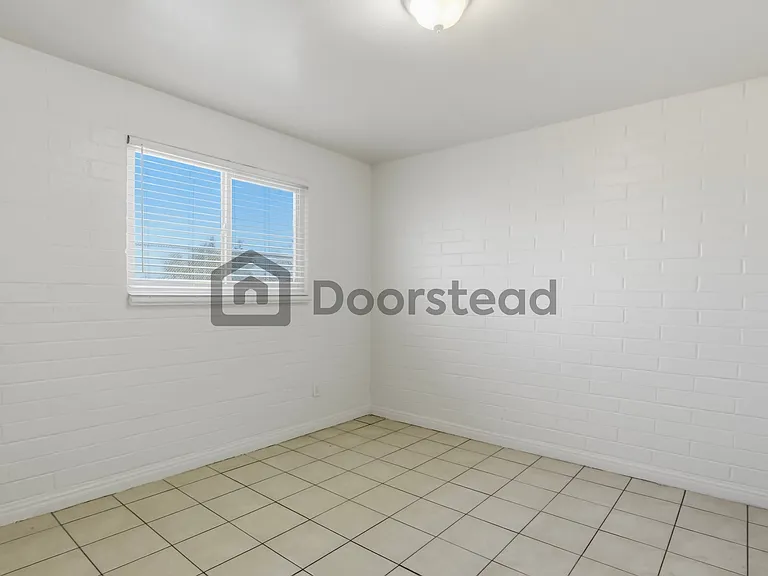 4026 Logan Ave — Photo 14