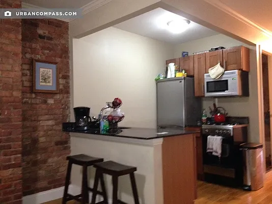 Rented by Compass | media 40