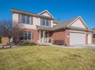 749 Willowfield Ct, New Lenox, IL 60451
