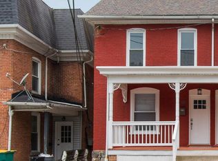 119 N Broad St, Waynesboro, PA