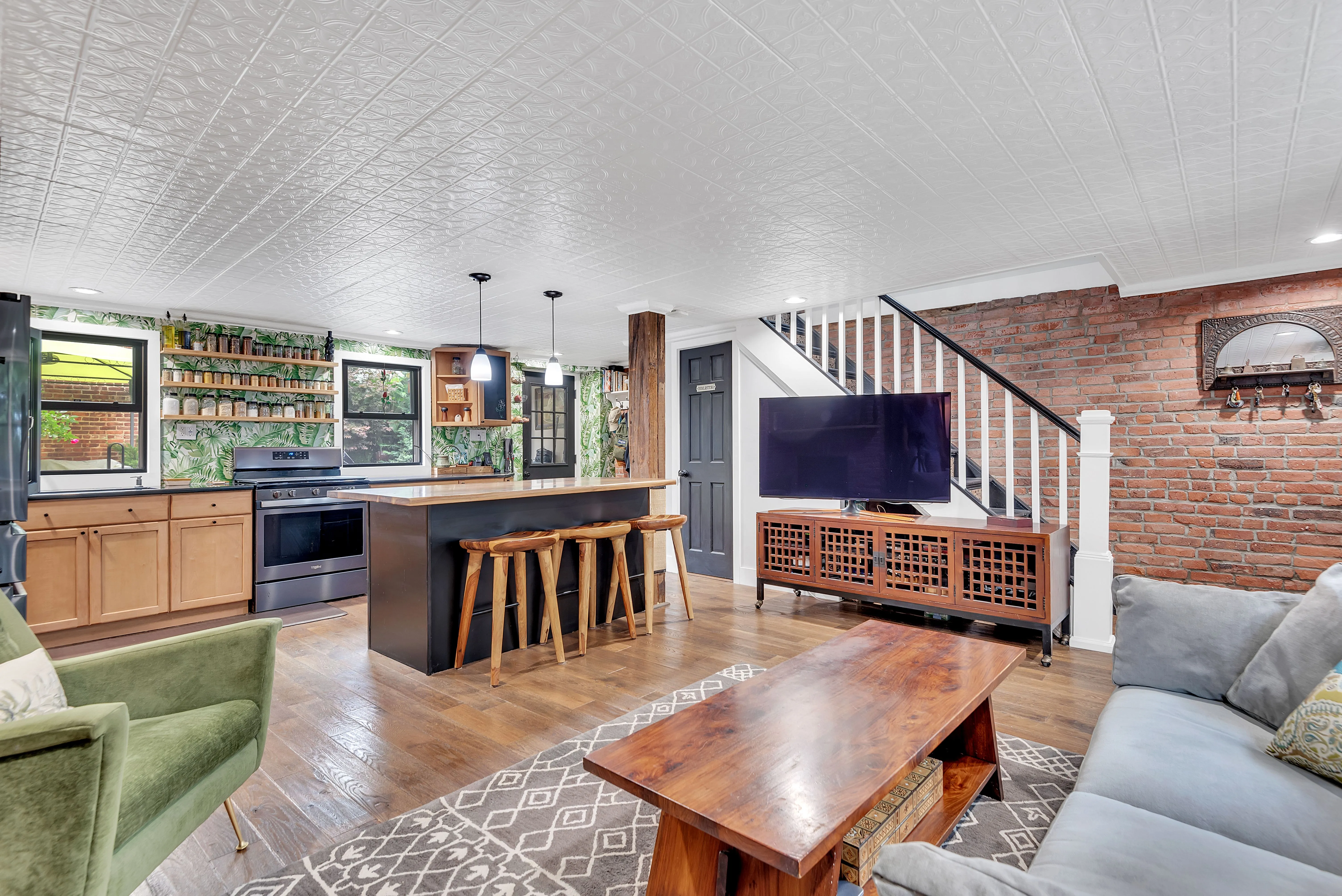 209 26TH STREET BROOKLYN intelligence overview