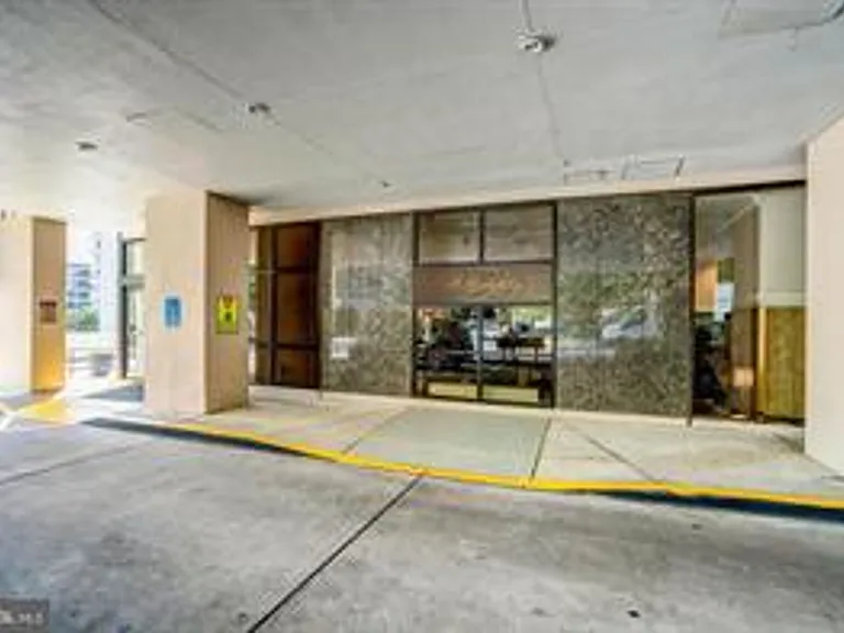 5500 Friendship Blvd #1708N — Photo 30