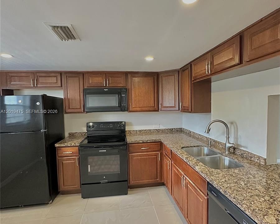 1st image of 443 NE 195th St APT 345
