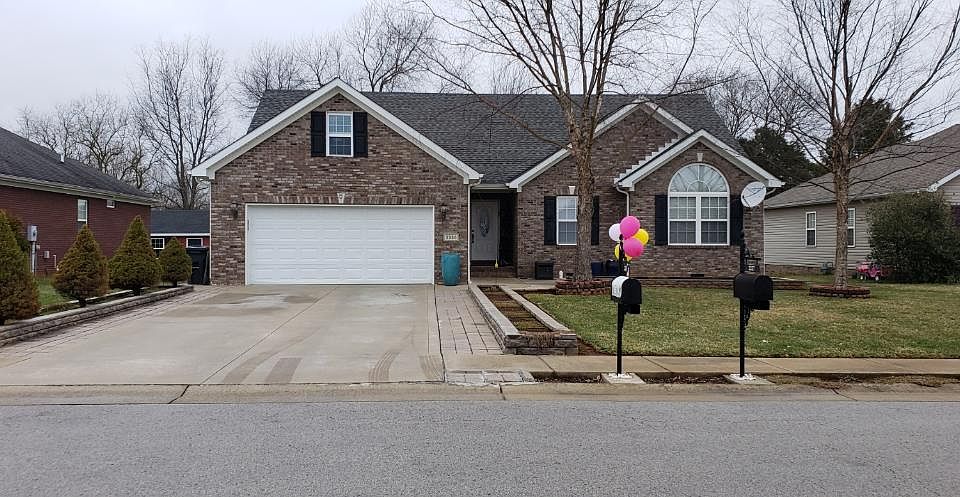 1st image of 3336 Fair Oaks Cir