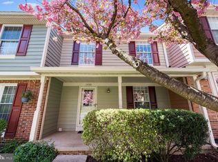 1553 Autumn Ridge Cir, Reston, VA 20194