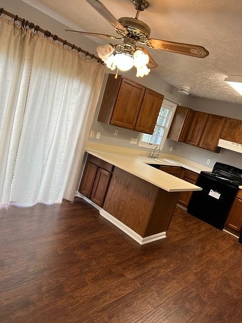 1st image of 434 Notre Dame Ave