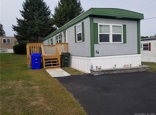 24 E St, Groton, CT 06340