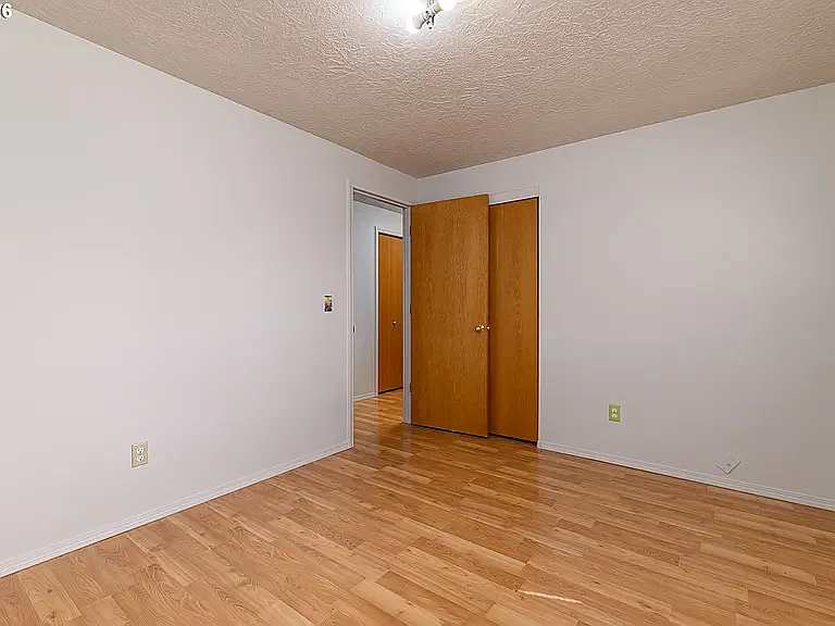 9707 SE Reedway St — Photo 14