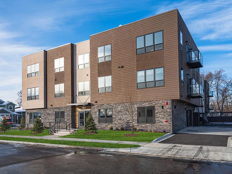 907 Winter St NE #201 — Photo 60