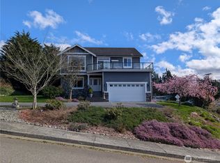 660 Parkside Pl, Blaine, WA 98230