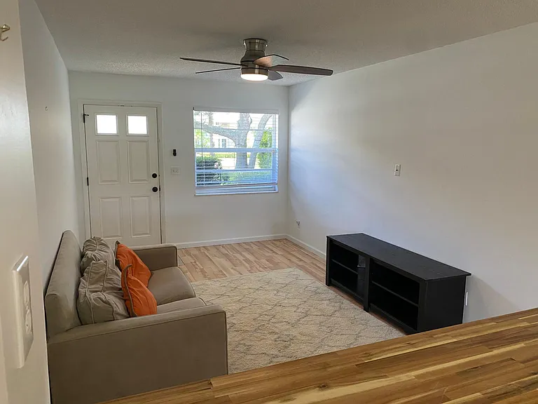 919 Turtle Cove Ln #4 — Photo 9