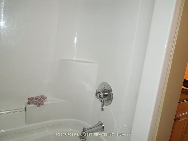 129 Ormond Dr — Photo 13