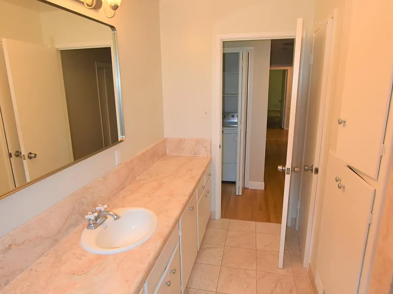 1476 Bedford Ave — Photo 6