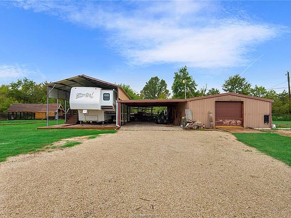 3rd image of 1519 Bluebonnet Dr
