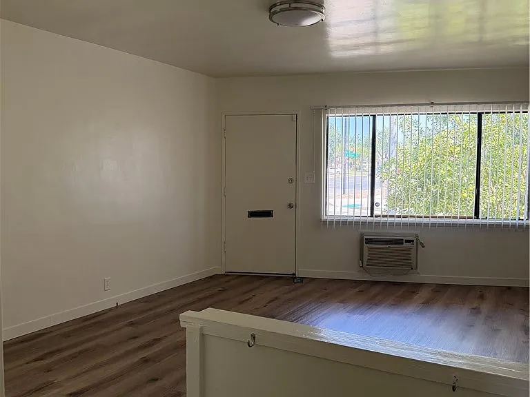 1340 N Buena Vista St #A — Photo 26