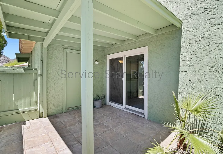 10215 N 8th Pl — Photo 17