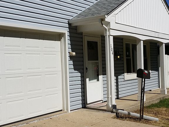 2nd image of 104 Beauwick Dr