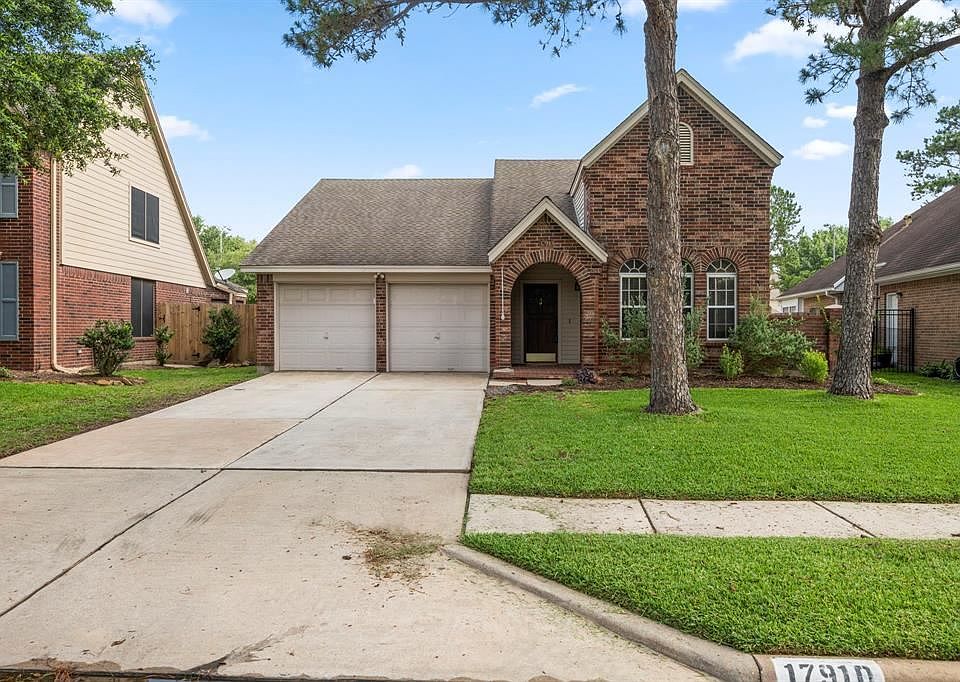 1st image of 17910 Stoney Glade Ct