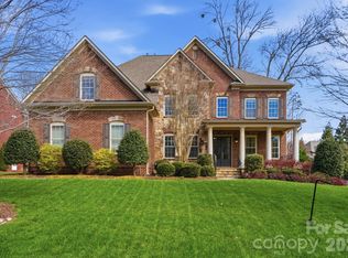 1004 Sultana Ln, Matthews, NC 28104