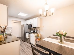 Carriage Oaks Apartments, Minneapolis, MN 55434